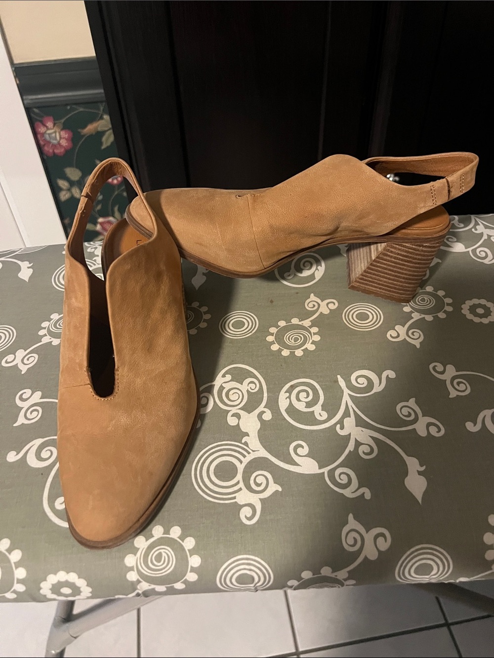 Lucky Brand Tan Slingback Block Heel Mules